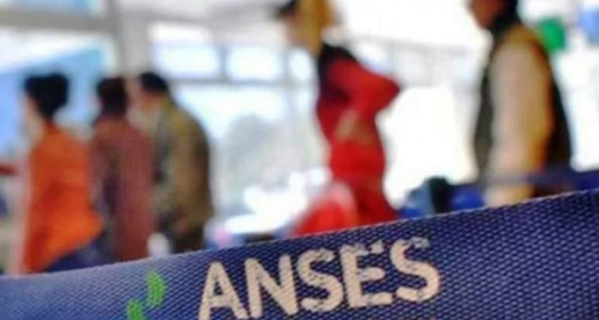 Desde hoy se puede saber quiénes pueden continuar con el trámite para cobrar el bono de $10.0000