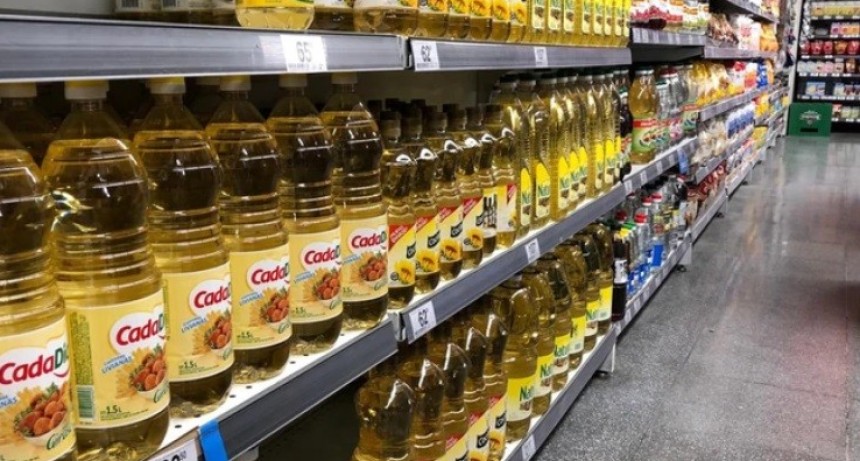 Autorizaron al Ministerio de Desarrollo a una compra masiva de alimentos con precios hasta 51% más caros que en los supermercados