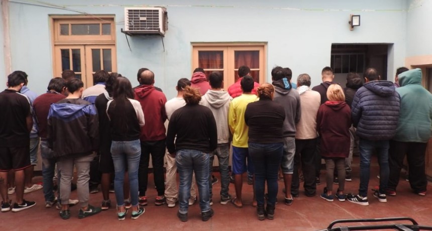 Más detenidos por organizar reuniones en plena cuarentena