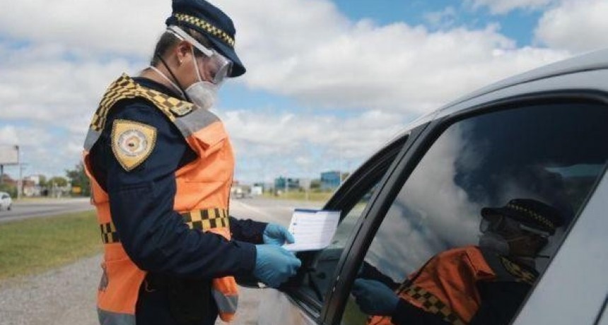  Se escondió en el baúl del remis para ir a visitar a su novio