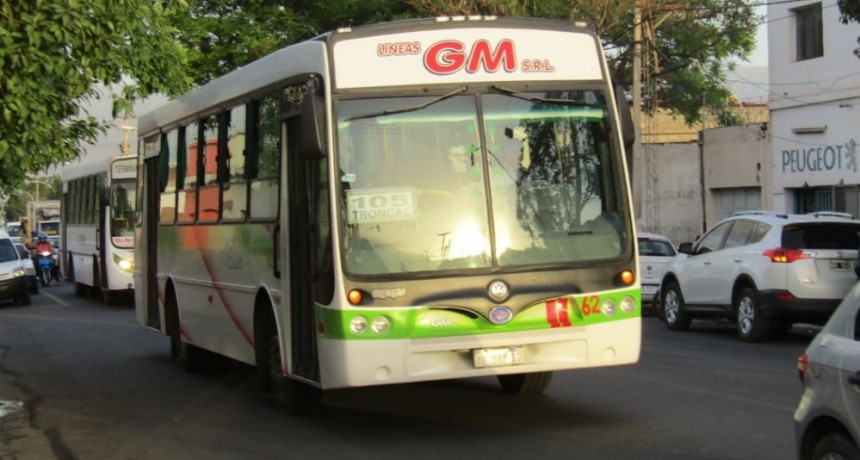 NO habrá colectivos desde el mediodía paro de UTA