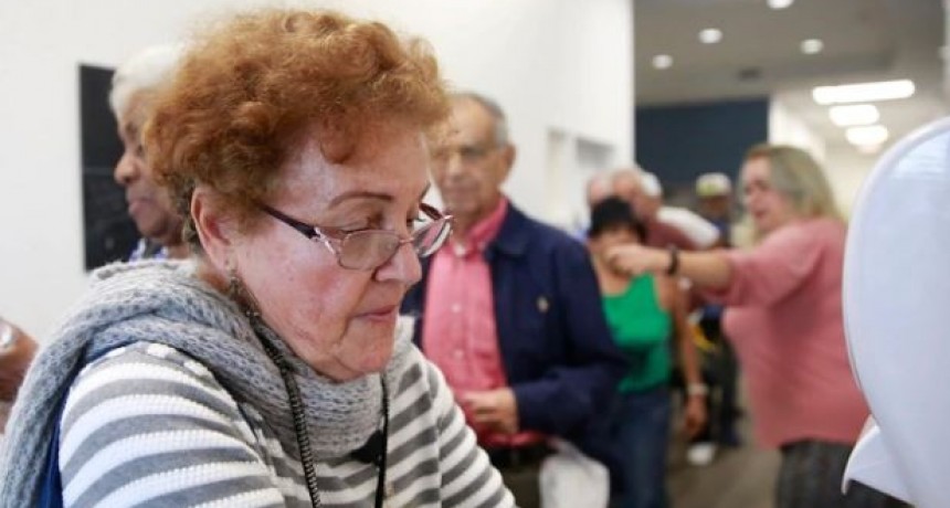 Coronavirus: recomiendan que los adultos mayores mantengan aislamiento social hasta fin de año