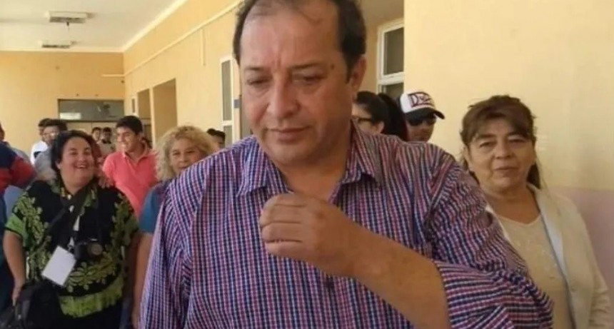 Luis Polti rompió la cuarentena para ir a pescar con sus amigos