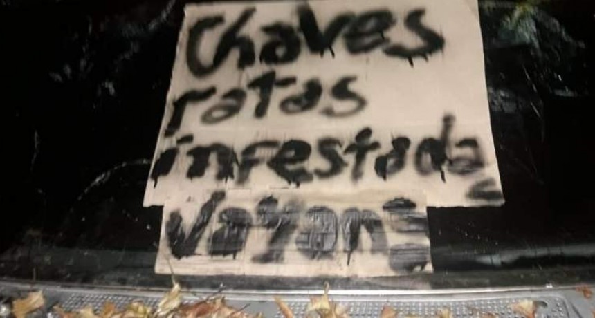 En La Rioja, queman el auto de una médica y la tratan de “rata infestada”