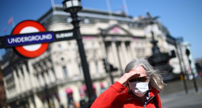  Reino Unido empezará las pruebas de su vacuna contra el coronavirus en humanos este jueves 