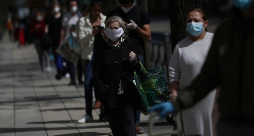  España registra 367 muertes por coronavirus y por primera vez la cifra de curados en 24 horas supera la de nuevos contagiados 