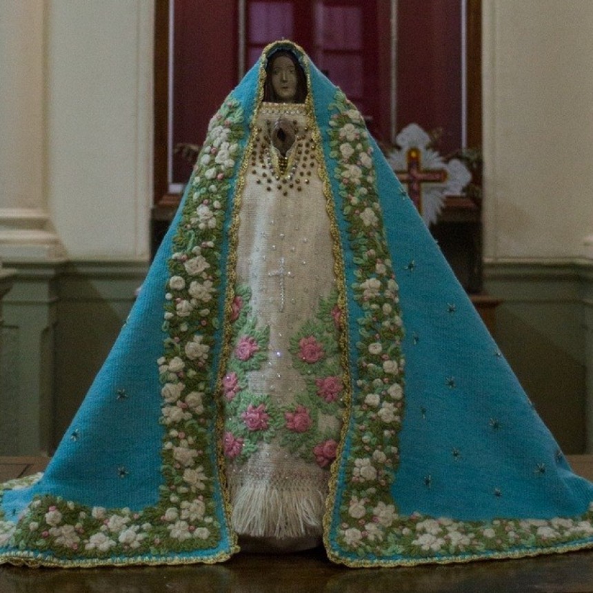 Manto autóctono para homenajear a la Virgen del Valle