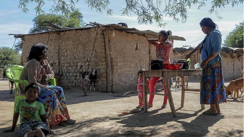 Mujeres indígenas caminan a Buenos Aires por pérdidas y daño de tierras ancestrales