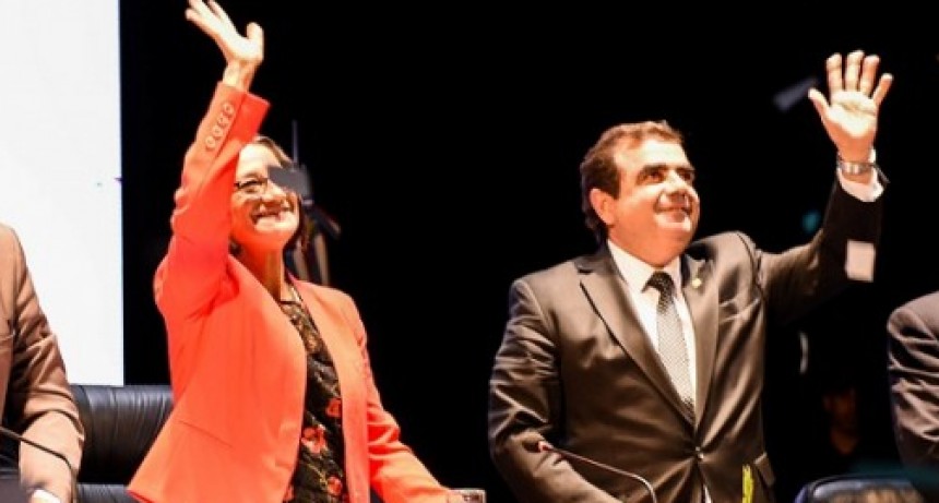 La Gobernadora pidió a los legisladores Reforma Constitucional.