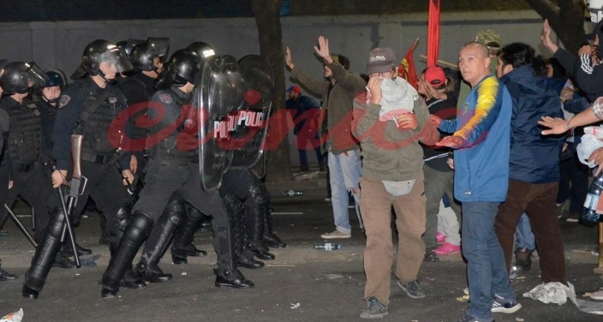 Impactantes escenas de la batalla en la embajada de Venezuela