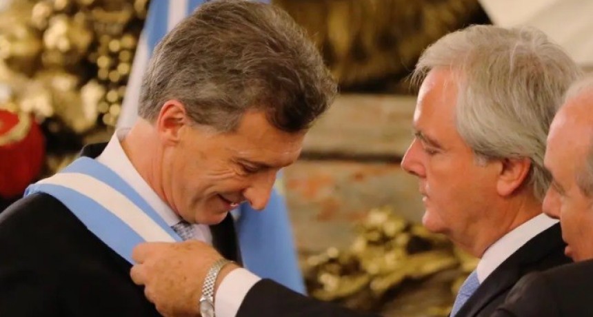 El Senado debate un proyecto de ley para regular el traspaso presidencial