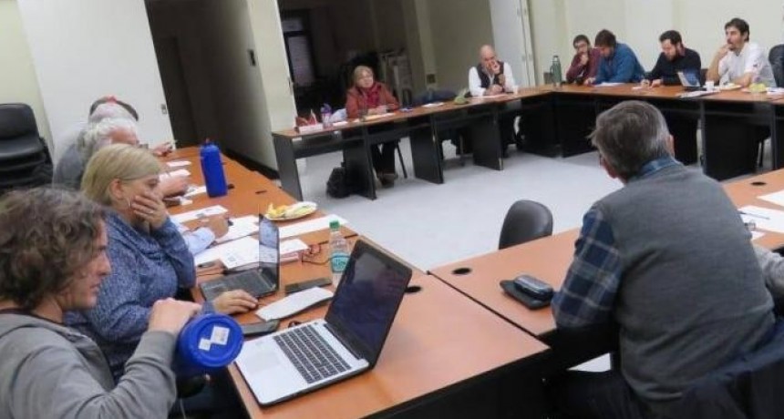 Rechazo salarial y otro paro de docentes universitarios