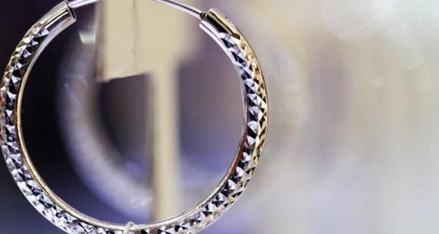 ¡Adiós a los condones! Llega la joyería anticonceptiva