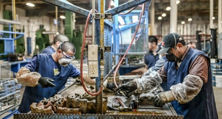 Se destruyeron 137 mil empleos industriales en los últimos tres años