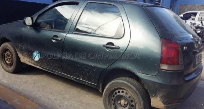 Conducían un auto robado a contramano en pleno centro