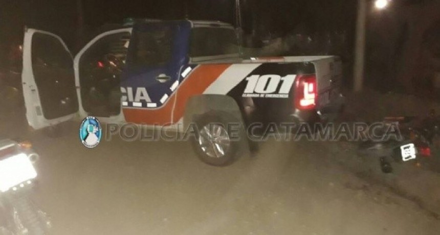 Iba con una niña en moto y tenía dibujos con contenido sexual