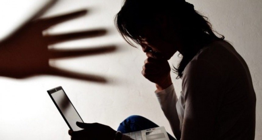 Profesor de un IES denunciado por acosar  alumnas en un aula virtual