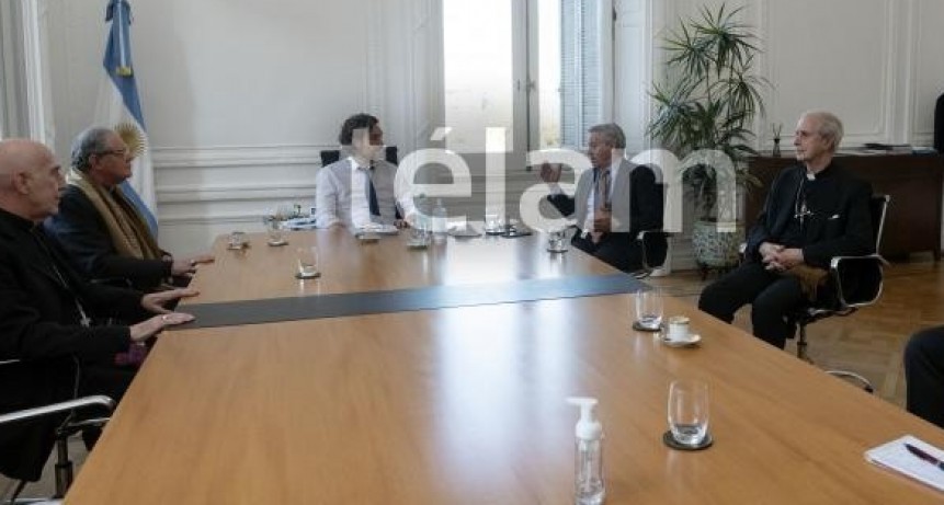 La Iglesia católica abrirá templos para asistencia espiritual pero sin misas