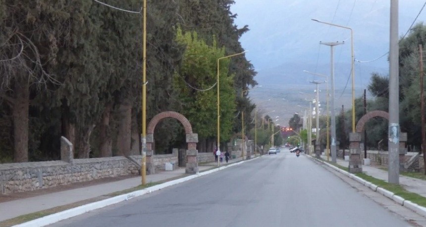 Ponen en cuarentena a funcionaria de Saujil