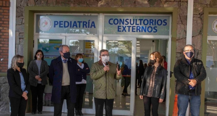 Jalil y Zenteno inauguraron  refacciones y mejoras en el hospital de Villa Dolores 
