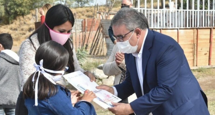 El Gobierno entregó 22 viviendas y 5 mejoramientos habitacionales en el sector sur de la ciudad