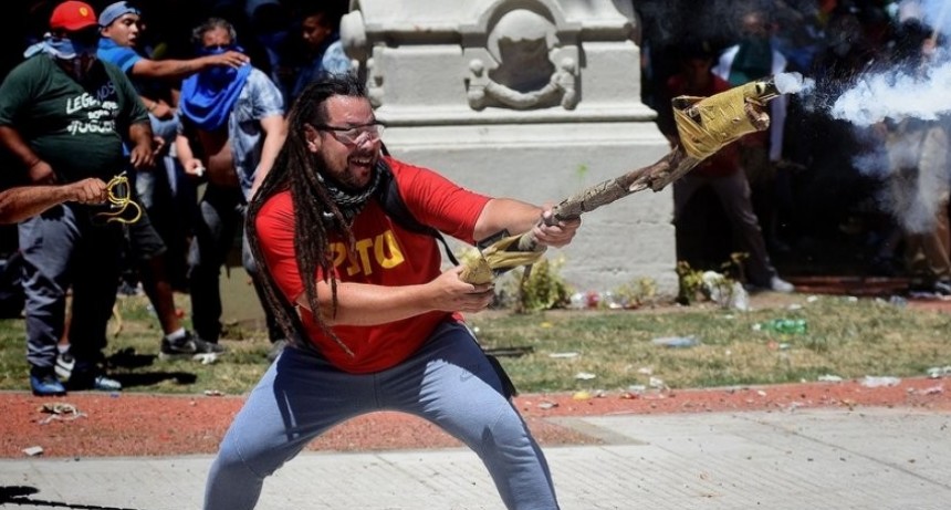 Tras más de dos años prófugo, cayó en Uruguay el hombre del mortero