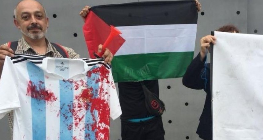 "Sangriento" escrache al seleccionado argentino por el amistoso contra Israel
