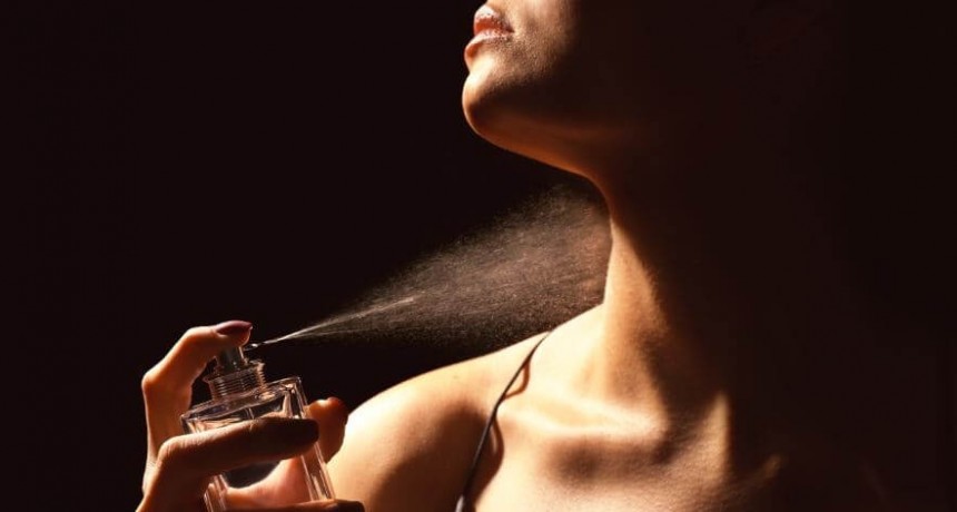 &iquest;Est&aacute;s echando bien el perfume?