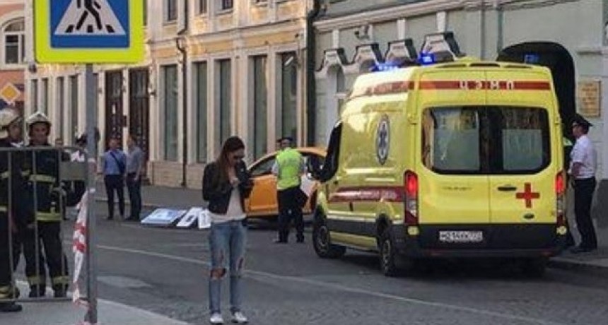 Un taxista atropell&oacute; a peatones en el centro de Mosc&uacute;