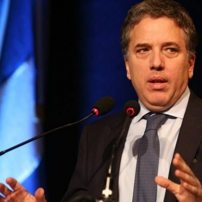 Dujovne asistir&aacute; al Congreso para explicar el acuerdo con el FMI