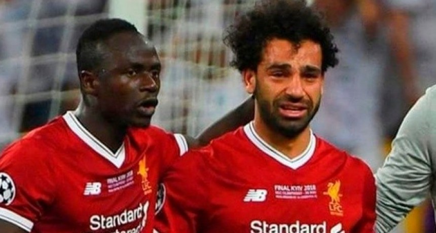 Hinchas de Egipto se congregaron en la casa de Mohamed Salah
