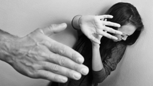 Dos j&oacute;venes evitaron morir a manos de sus novios por dos inteligentes reacciones