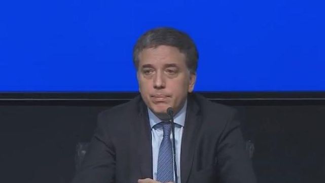 Dujovne garantiz&oacute; que continuar&aacute; "la libre flotaci&oacute;n" del d&oacute;lar 