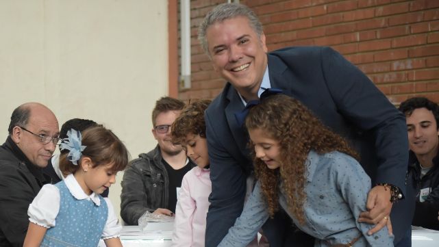 Duque gan&oacute; el balotaje y la derecha recupera el poder en Colombia