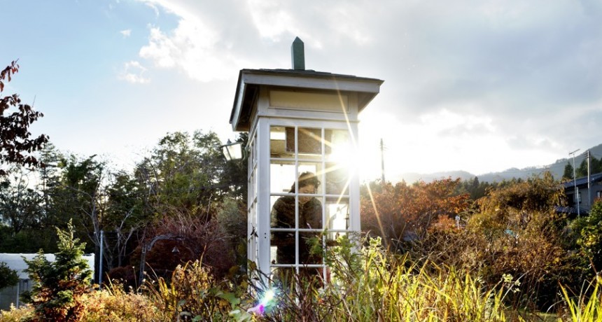 Japón: el teléfono para hablar con los muertos del tsunami de 2011