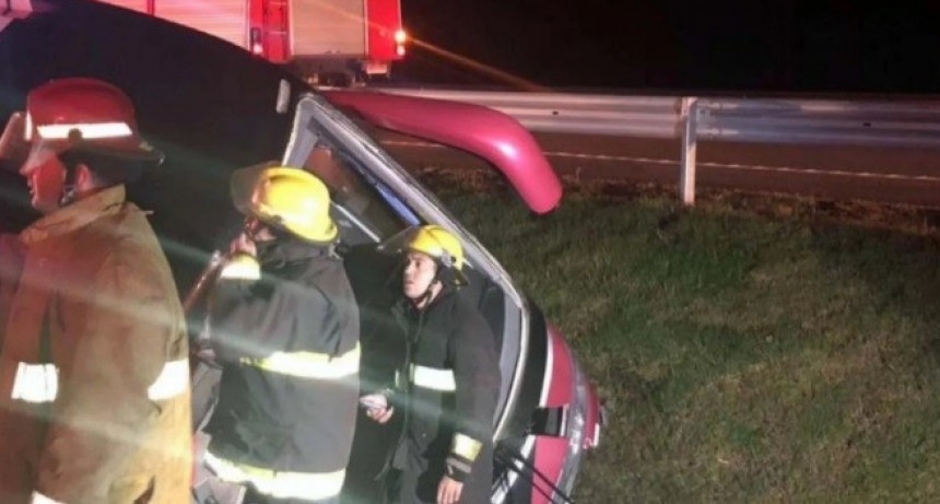 Volcó en Punta del Este un micro con 45 chicos de La Plata: hay 8 heridos