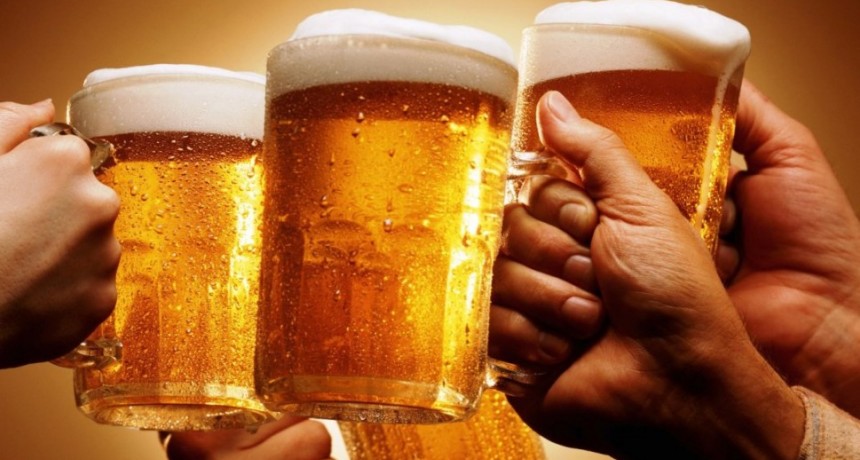 La Anmat prohibió la venta en todo el país de tres cervezas importadas