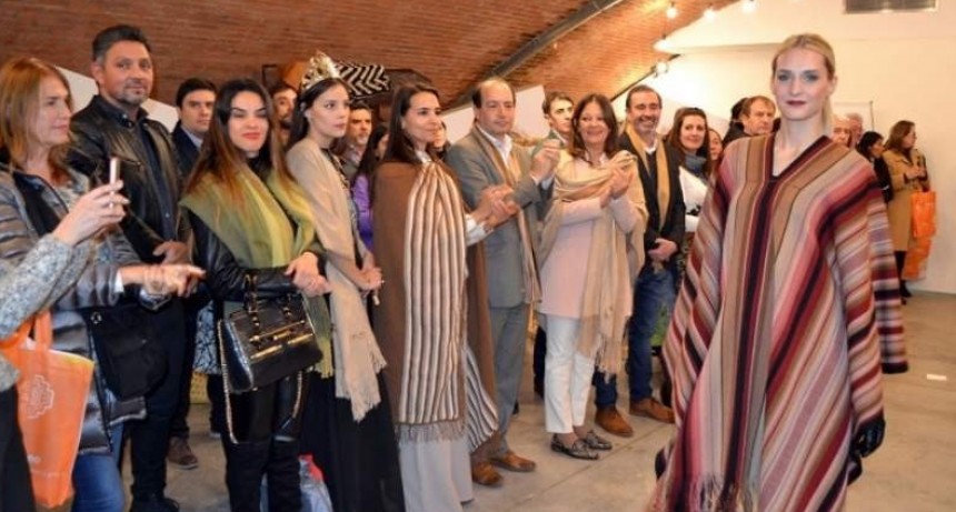 Se presentó en Buenos Aires la Fiesta del Poncho