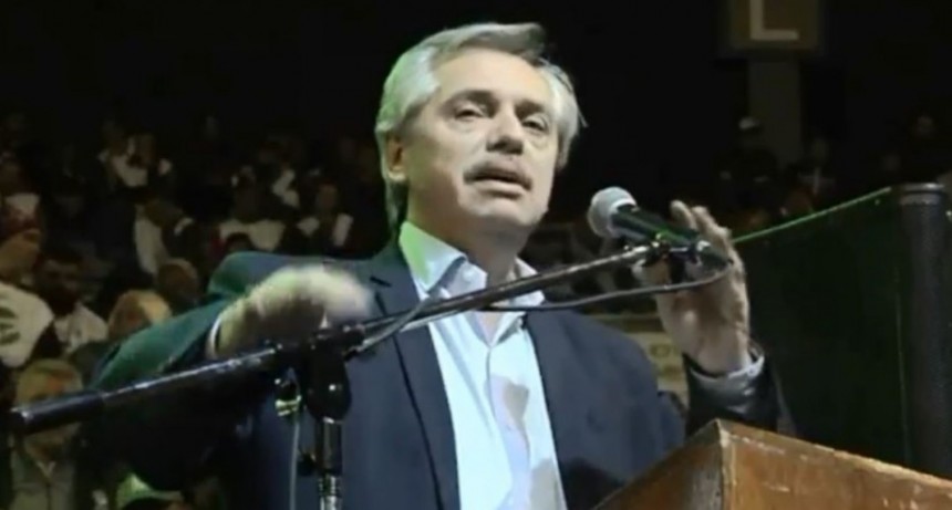 Alberto Fernández: Si tenemos que revisar los acuerdos que Macri está firmando por el mundo, lo vamos a hacer