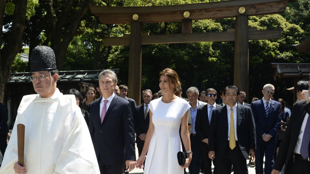 El Presidente llega a Yakarta, primera escala antes de Japón
