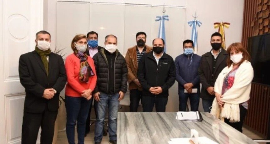 Saadi: presentó Tecno Docentes, la nueva operatoria de la Caja de Crédito Municipal