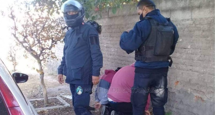 Detienen a un delivery de drogas en el barrio Alem