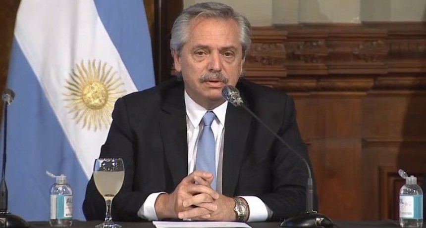 Fernández: La velocidad de contagio es la más alta y deberíamos volver a la cuarentena absoluta