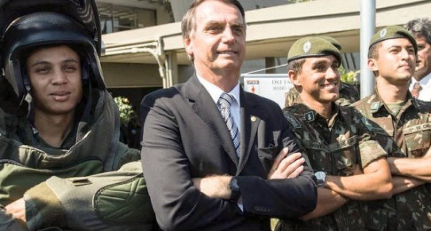 The New York Times denuncia que Bolsonaro planea un autogolpe militar