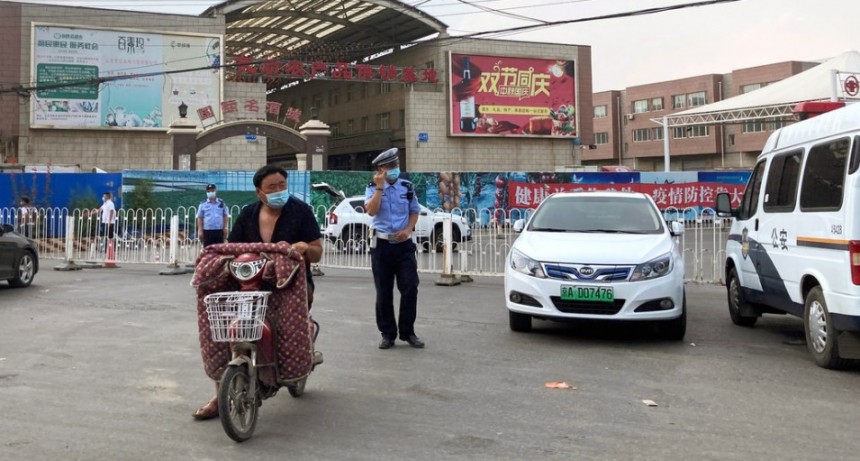  Advierten que el coronavirus detectado en un mercado de Pekín puede ser más contagioso que el de Wuhan 