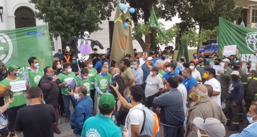 La intersindical se moviliza por segunda vez en contra de las reformas de Jalil