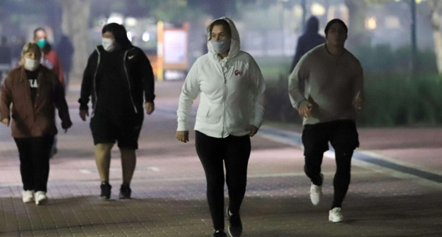 Coronavirus: estudian restringir la salida de los runners según su DNI 