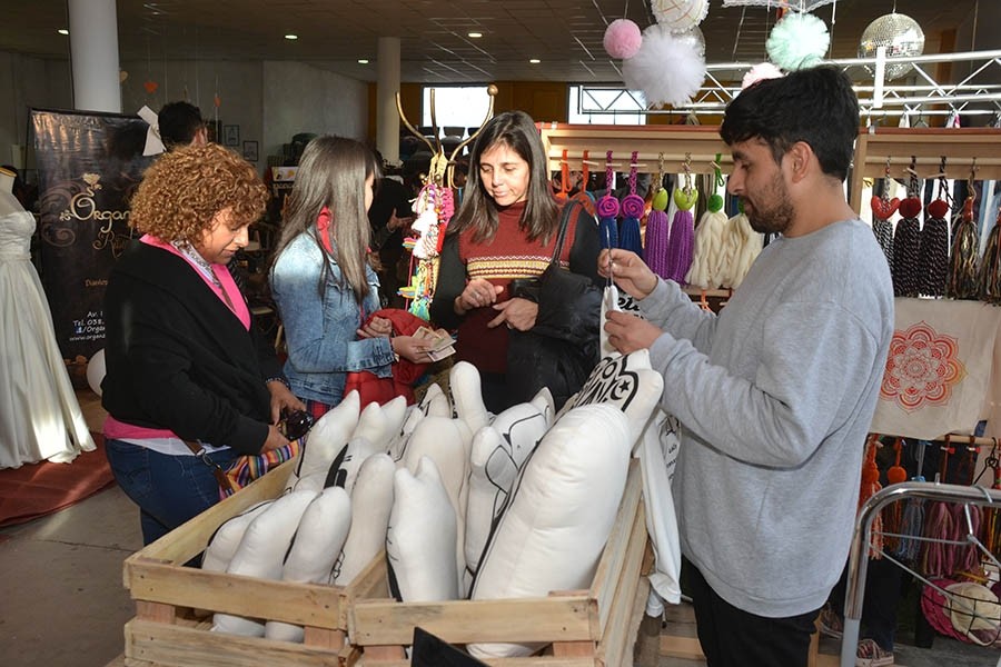 Se extiende el horario de atenci&oacute;n en la feria del Poncho