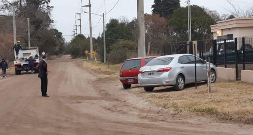 Gendarme bale&oacute; a compa&ntilde;ero al sorprenderlo en la cama con su mujer