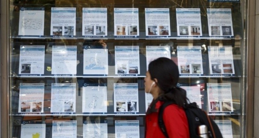 Los cr&eacute;ditos UVA cayeron casi 40% en junio